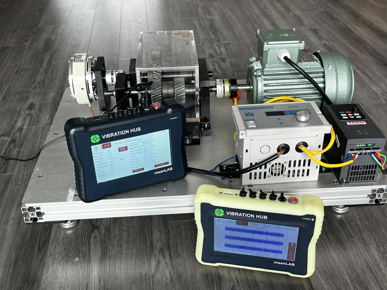 Máy đo rung động Vibration HUB